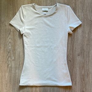 Aritzia Contour Short Sleeve Top Beige Fitted Tee Size S